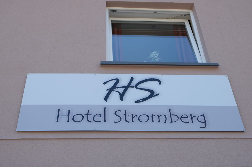 Hs Hotel Stromberg Щромберг Екстериор снимка